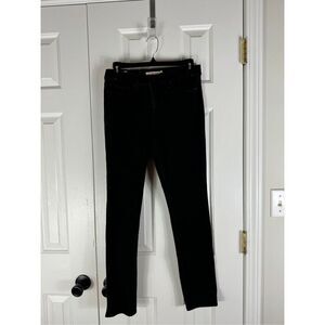 311 Levi’s Black Shaping Skinny Jeans Size 28